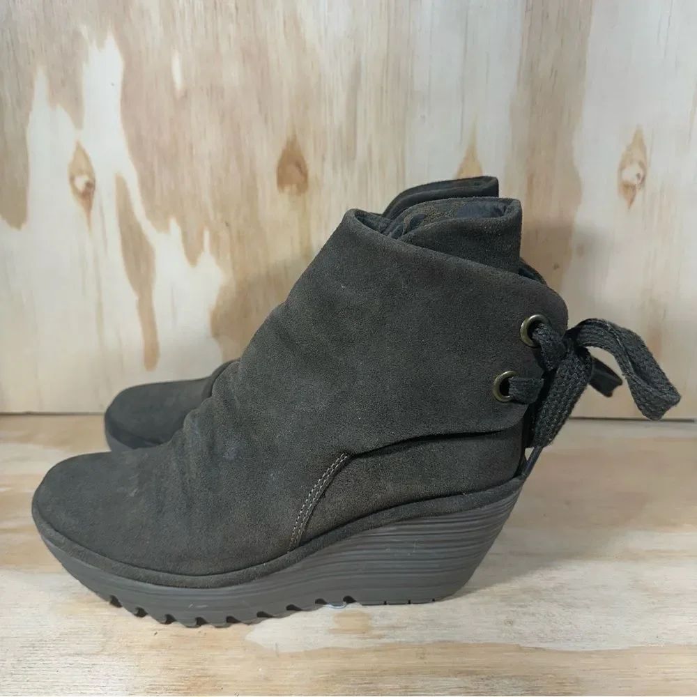 Fly London Yama Suede Wedge Ankle Boots Women’s Size 7